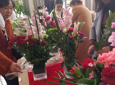 湖州華都舉辦&ldquo;麗人節(jié)&rdquo;專場活動