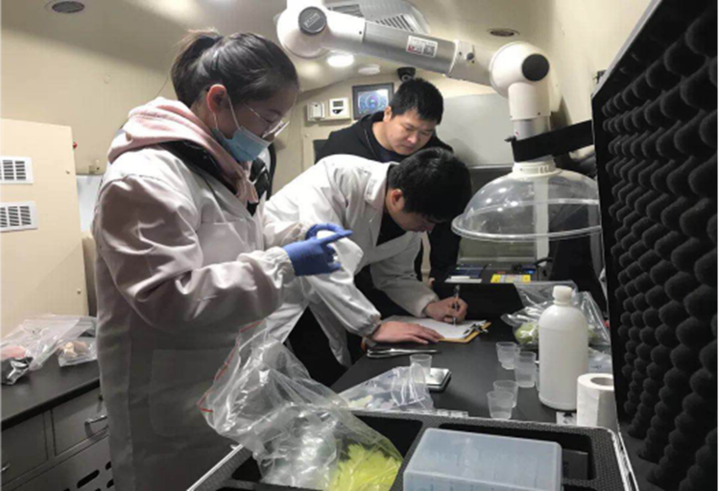 &ldquo;你點我檢&rdquo;食品安全快檢車開進浦江農(nóng)批市場