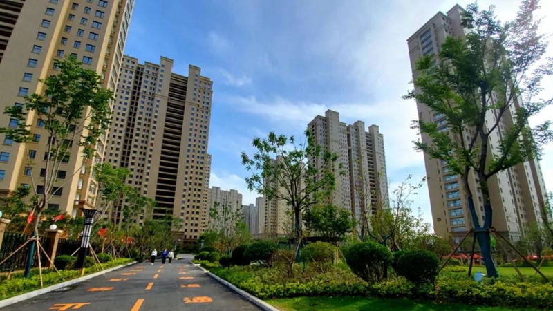 華悅物業(yè)在管的多個(gè)小區(qū)獲市級(jí)&ldquo;園林式居住區(qū)&rdquo;稱(chēng)號(hào)