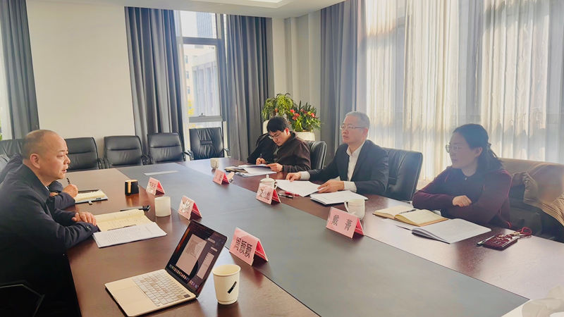 省供銷社黨委委員、理事會副主任董益彪帶隊到浙江農合集團調研