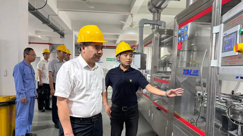 省供銷社黨委委員、監(jiān)事會(huì)主任童日暉赴浙農(nóng)下屬成員企業(yè)調(diào)研